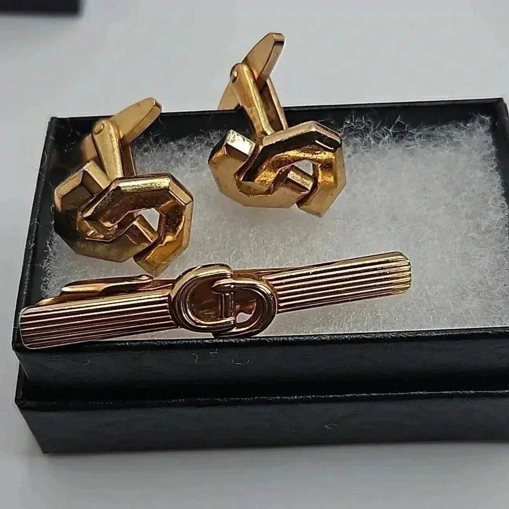 Christian Dior CD Logo Bullet Back Gold Tone Cufflinks with Tie Bar